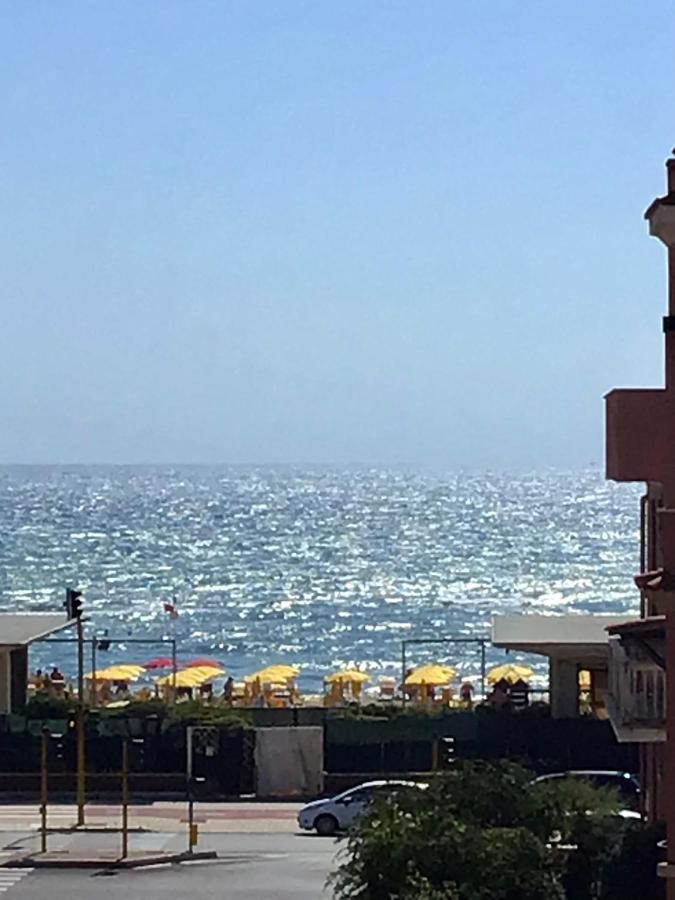 Ostia Bed And Beach Luaran gambar